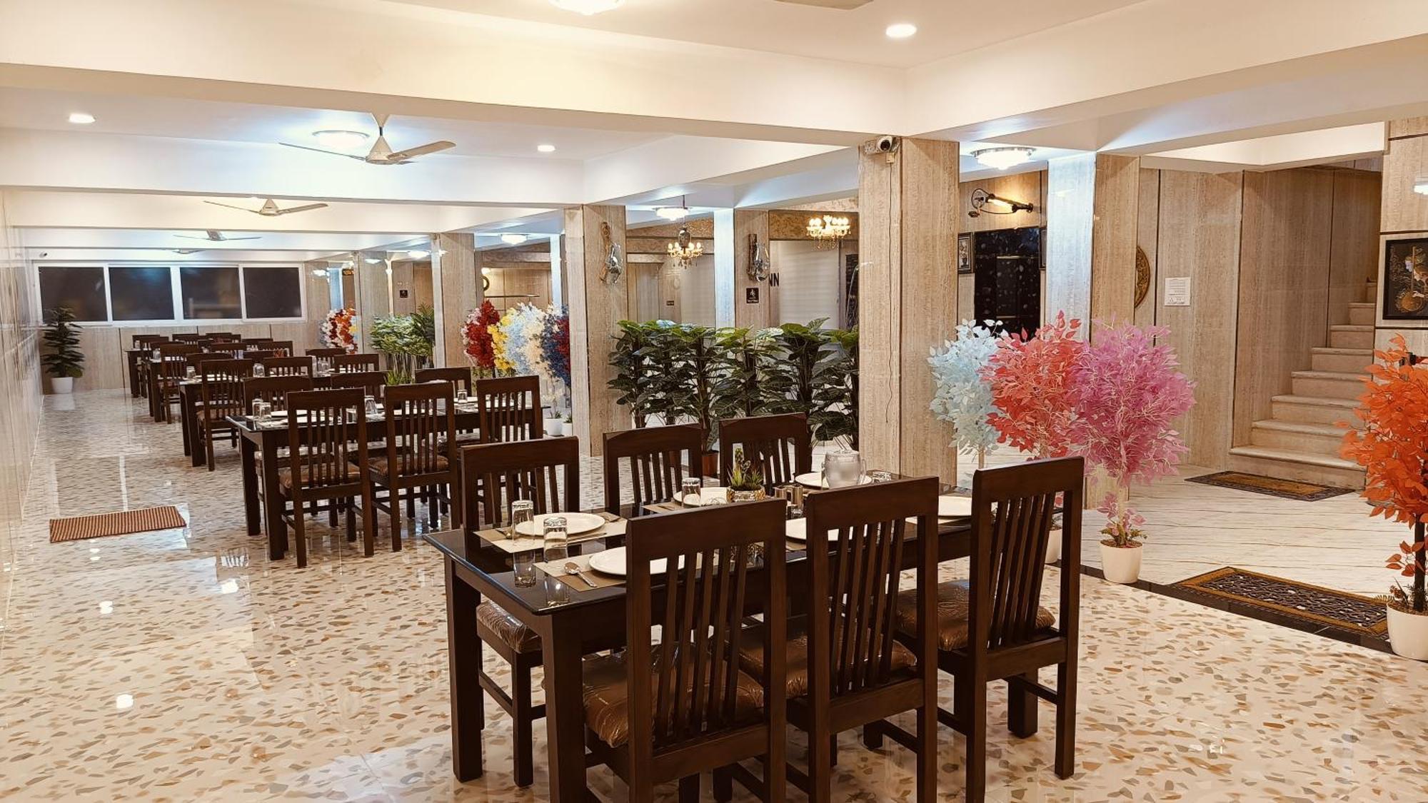 Spago Inn مهاباليبورام المظهر الخارجي الصورة