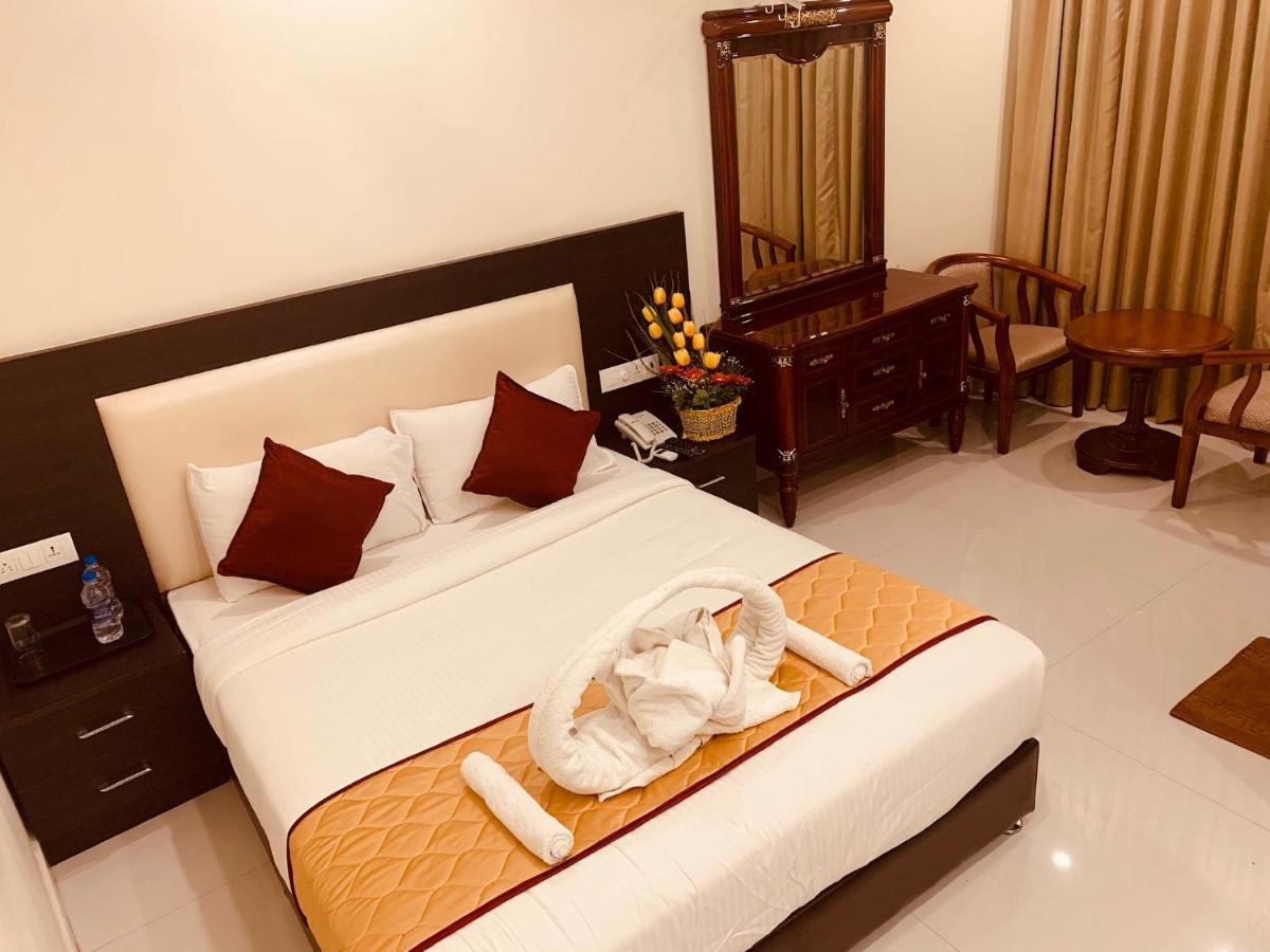 Spago Inn مهاباليبورام المظهر الخارجي الصورة
