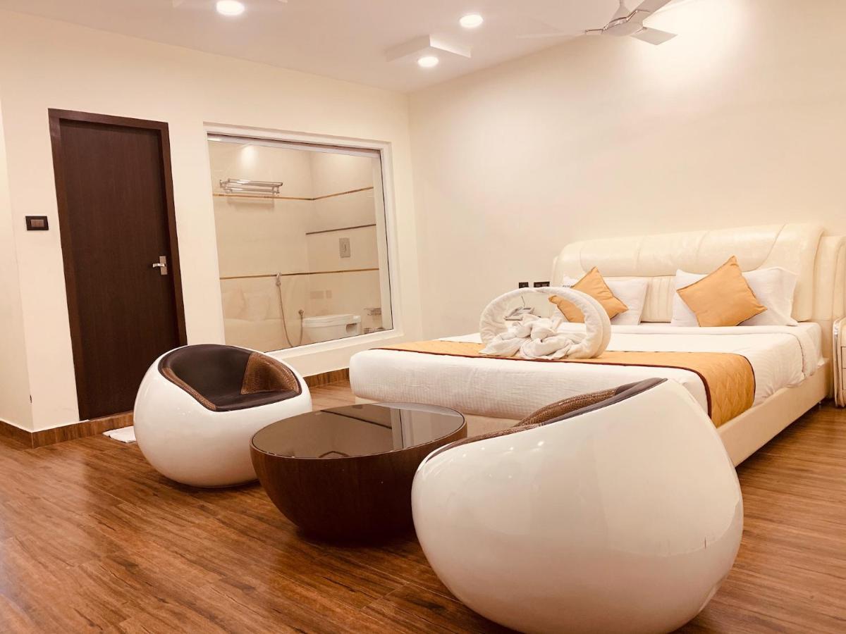 Spago Inn مهاباليبورام المظهر الخارجي الصورة